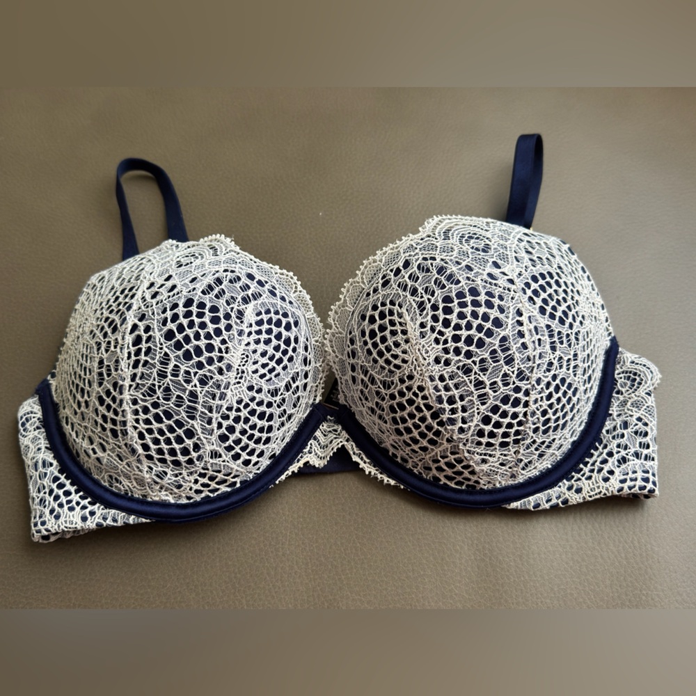 Victoria's Secret Navy and White Lace Bra